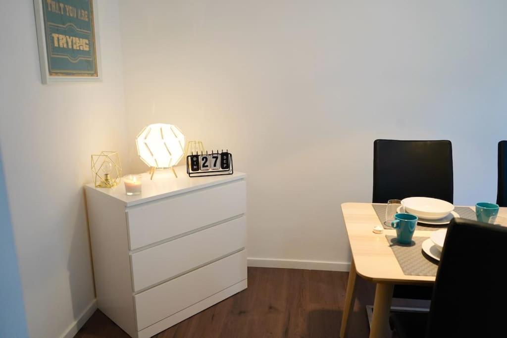 Rm-1 - Appartement F2 Au 1Er Etage Pour 1-3 Pers Mulhouse Exterior foto